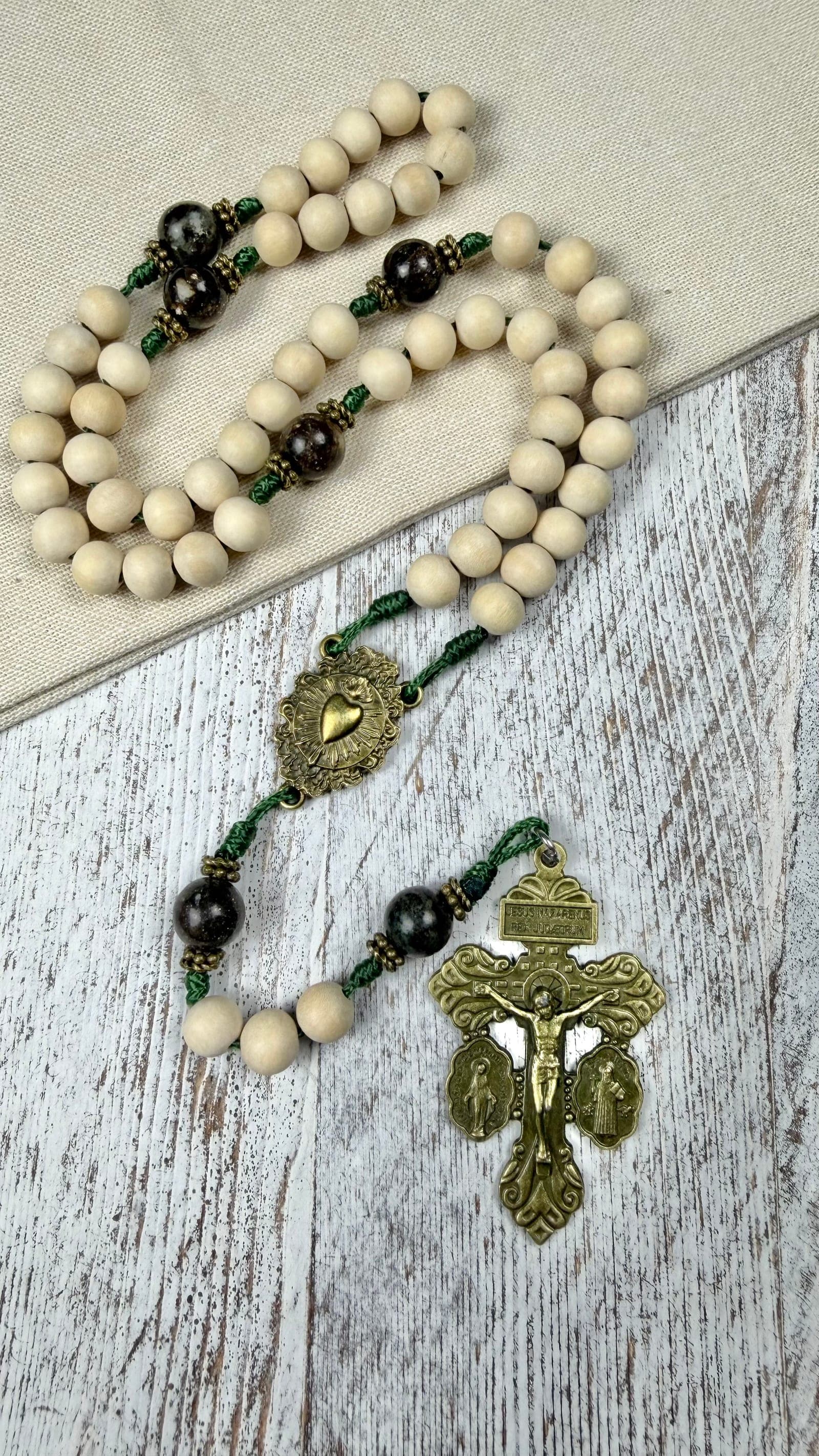 Gmelina Wood Rosary with Bronze Phlogophite – Sacred Heart image